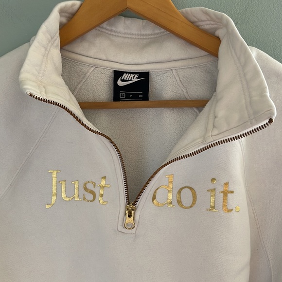 Nike 1/4 Zip Cropped Pullover Sweatshirt- Size S - Picture 4 of 8